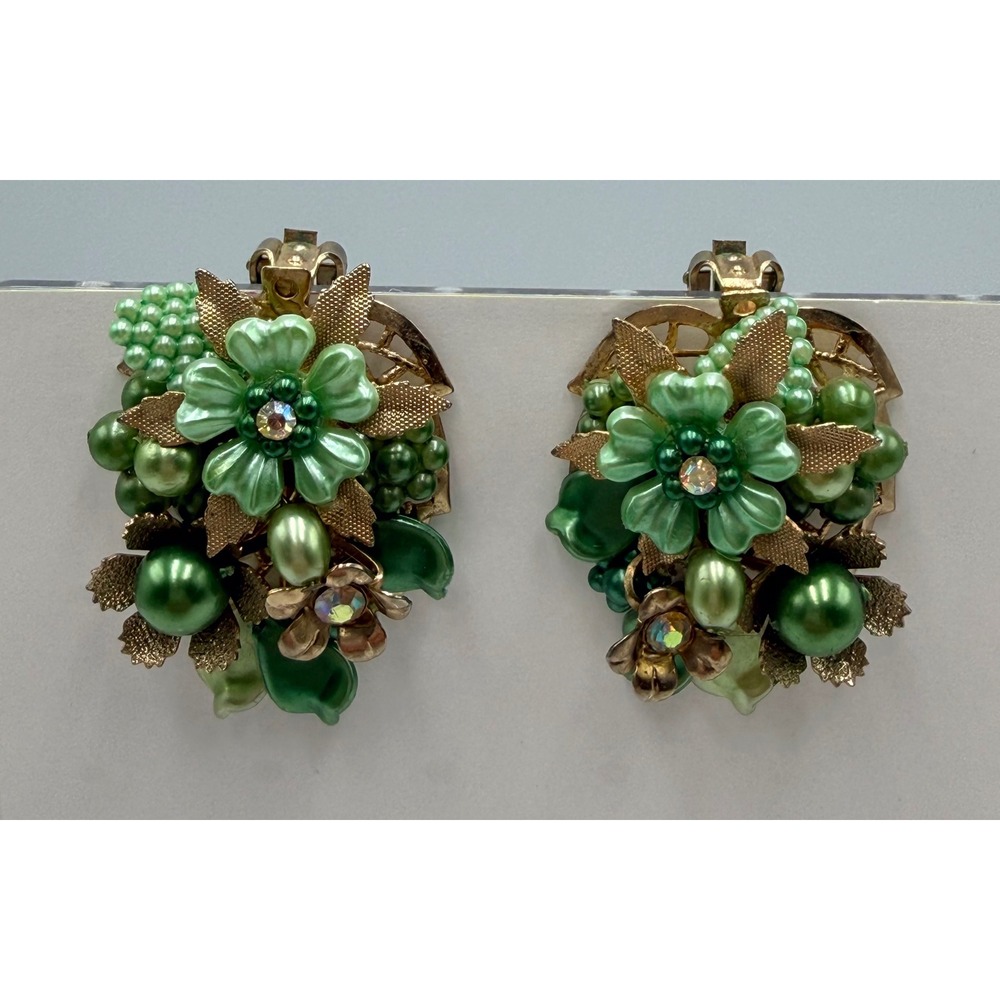 Vintage Floral Cluster Clip On Earrings Womens Green  Rhinestone Pearl